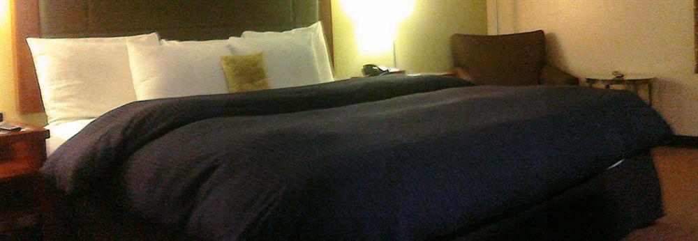 Hotel Days By Wyndham Great Lakes Naval Base North Chicago