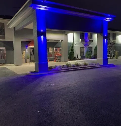 Days Inn By Wyndham Great Lakes Naval Base